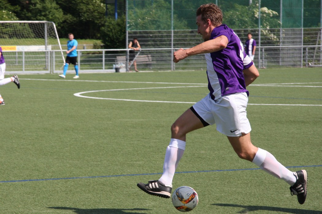 Image 5 of 46  -  165 kB