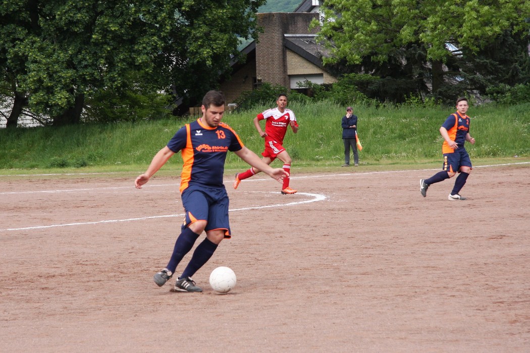 Image 5 of 32  -  213 kB
