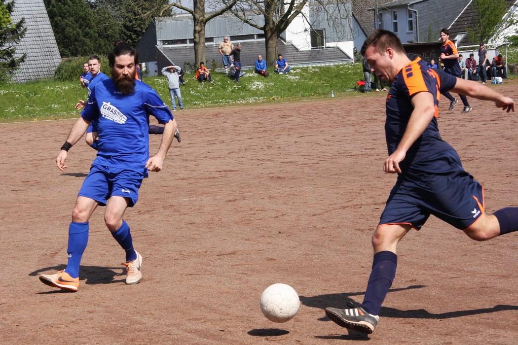 Image 11 of 32  -  245 kB